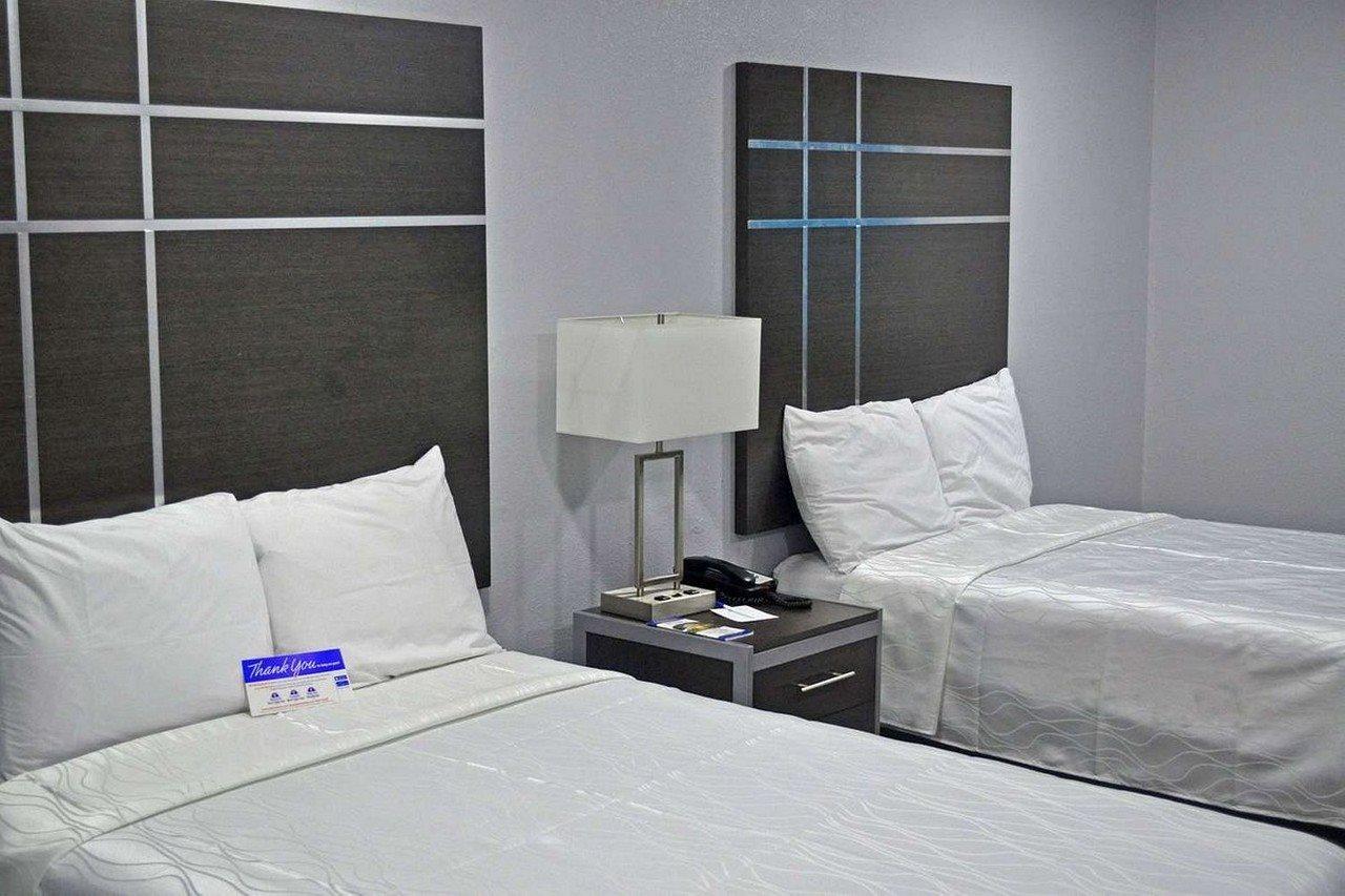 Americas Best Value Inn & Suites Brenham Buitenkant foto