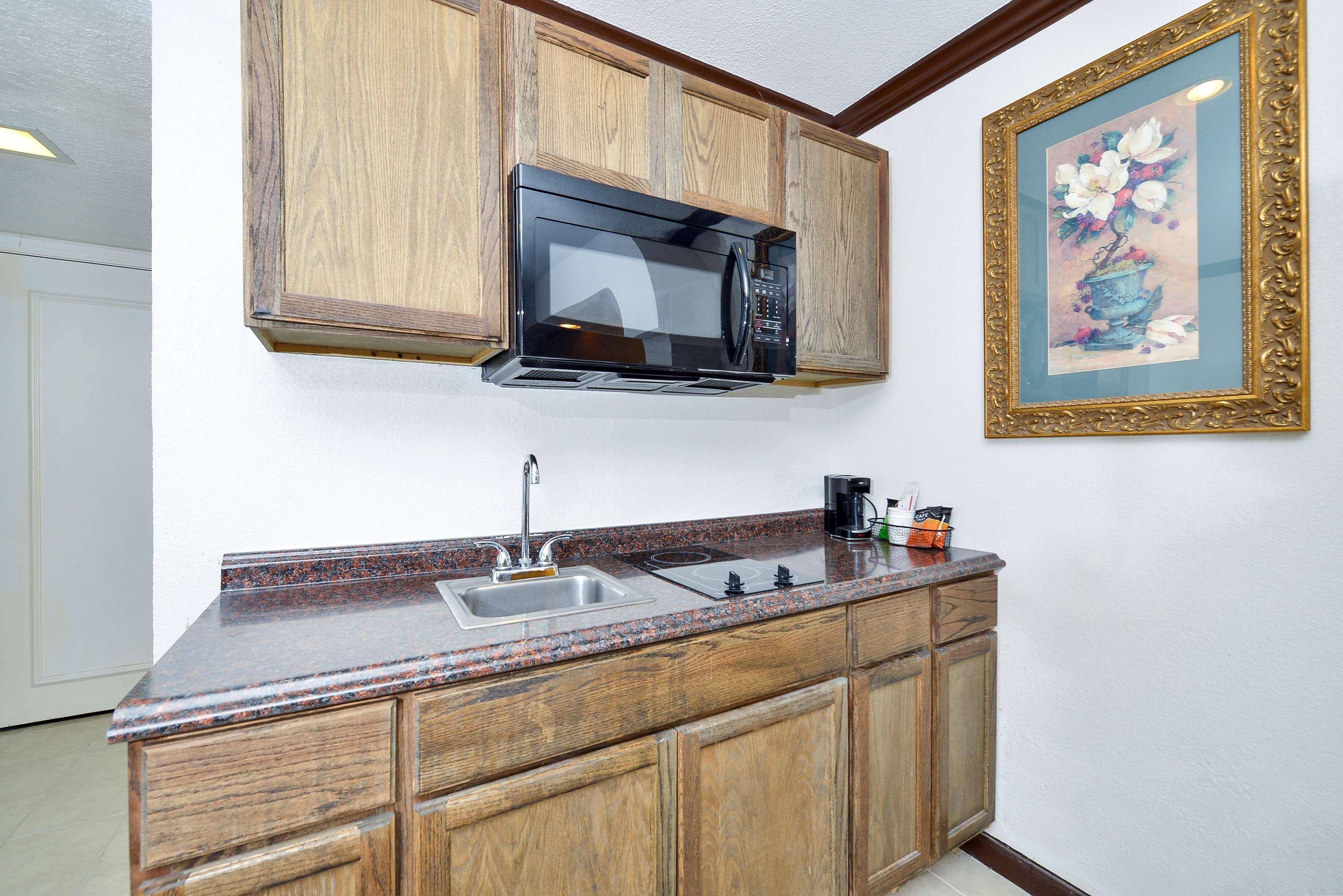 Americas Best Value Inn & Suites Brenham Buitenkant foto