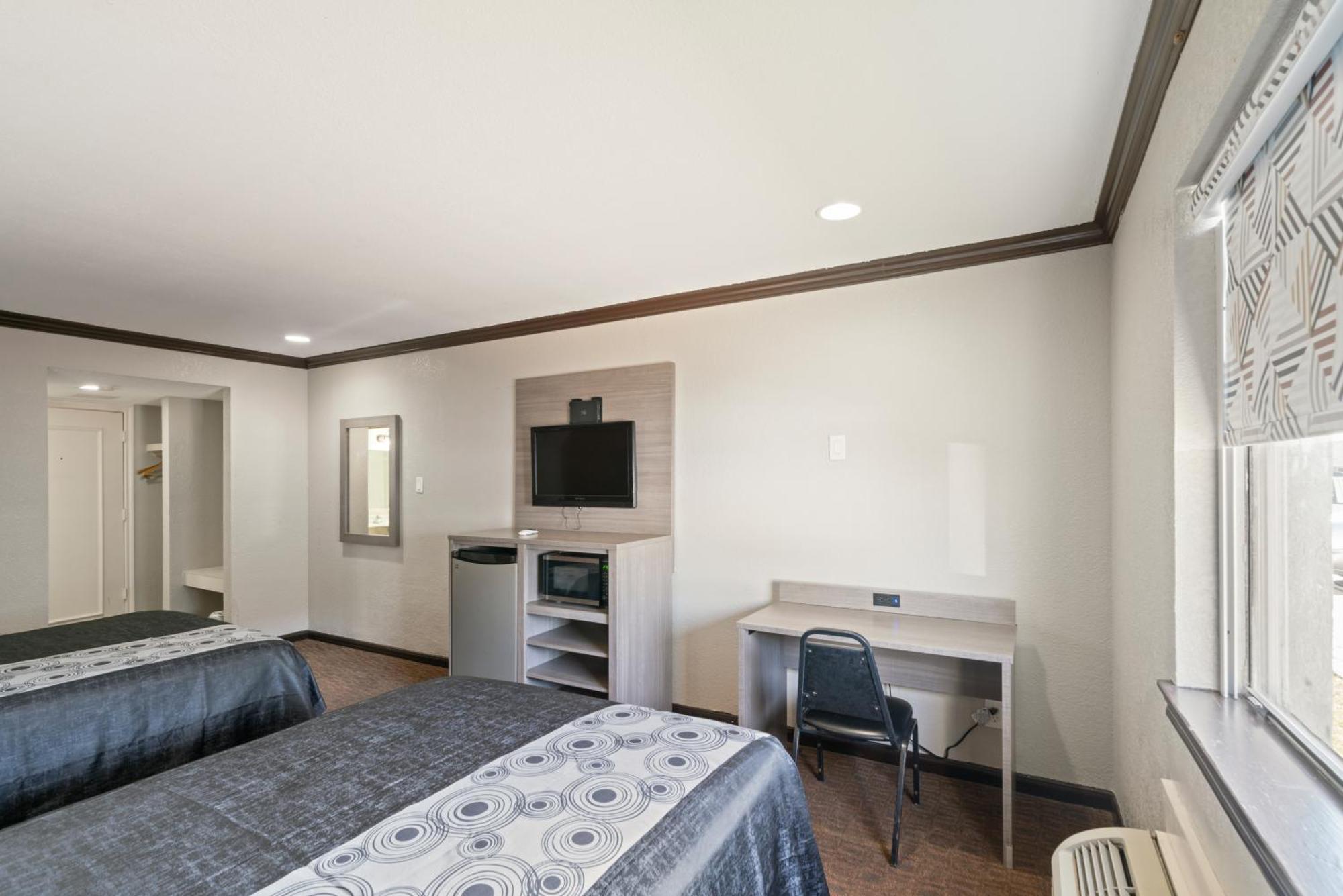 Americas Best Value Inn & Suites Brenham Buitenkant foto